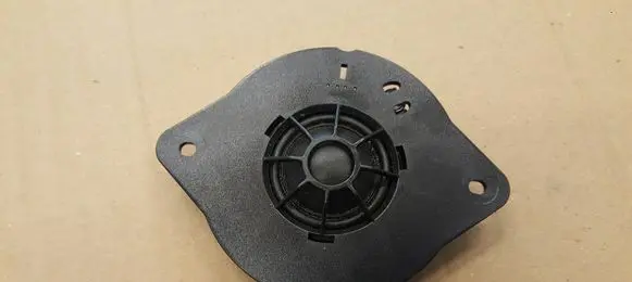 Audi A4 S4 B8 8K Front door high frequency speaker 8T0035399A
