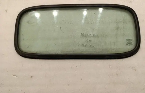 Fiat Fiorino Rear windscreen/windshield window DOT766M320AS2 43R004025