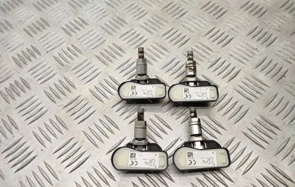 Opel Zafira C Tire pressure sensor 13598775