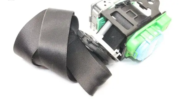 Mercedes-Benz CLC CL203 Front seatbelt