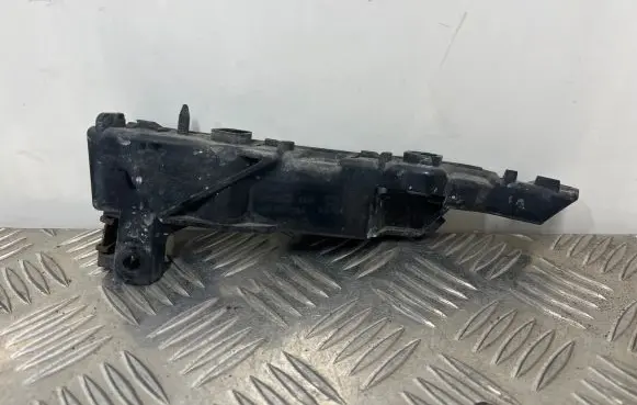 Audi A6 S6 C7 4G Front bumper mounting bracket 4G0807284