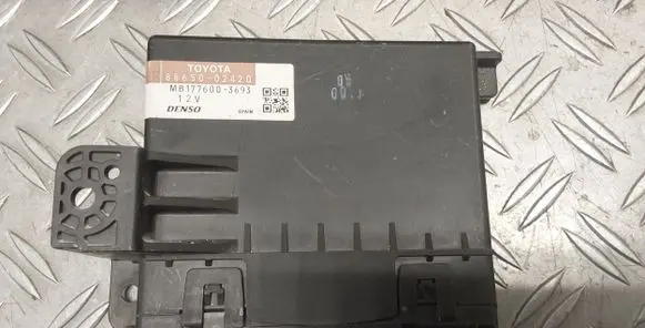 Toyota Auris 150 Climate control unit 8865002420