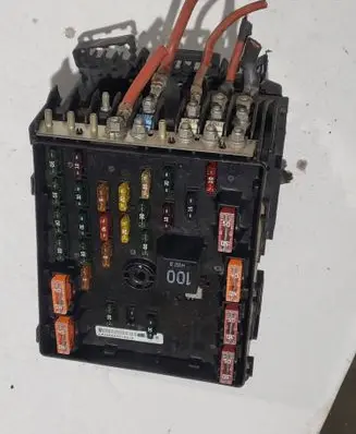 Volkswagen Sharan Fuse module 3C0937125 63592777