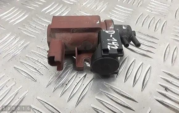 Ford Kuga II Turbo solenoid valve 6g9q9e882cb 70177102