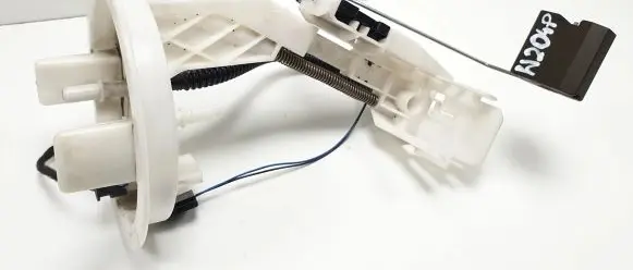 Mercedes-Benz C W204 Fuel level sensor A2044700694