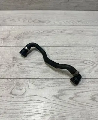 BMW 3 F30 F35 F31 Engine coolant pipe/hose 8573187