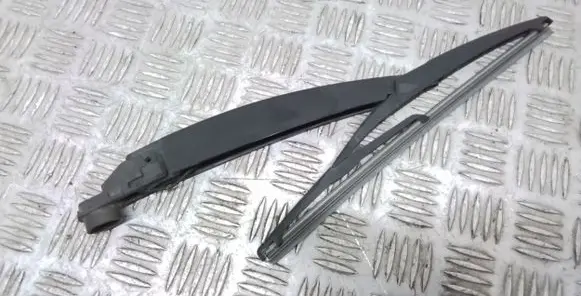 BMW i3 Rear wiper blade arm 7334149