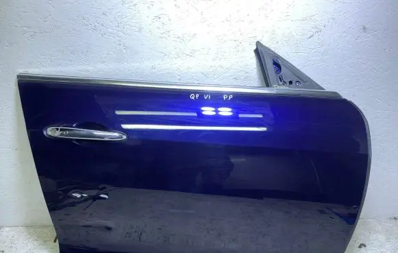 Maserati Quattroporte Front door