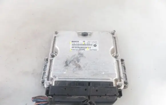 Chrysler Voyager Engine control unit/module P04727664AE 0281010814