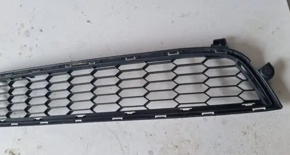 Dacia Lodgy Front bumper lower grill 622542386R