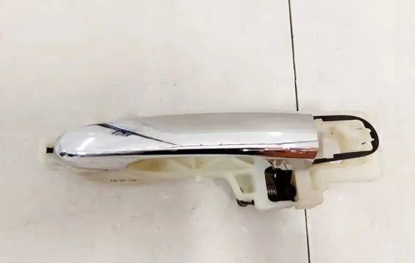 KIA Sorento Front door exterior handle