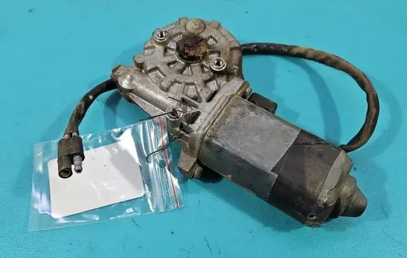 Land Rover Discovery Front door window regulator with motor 680155806000 IMPRK1541703