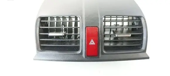 Honda CR-V Dashboard side air vent grill/cover trim