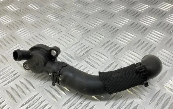 Audi A4 S4 B9 Engine coolant pipe/hose 04L121131A 04L122157BE