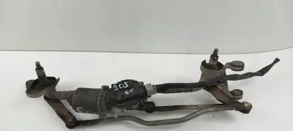 Mazda 5 Front wiper linkage and motor