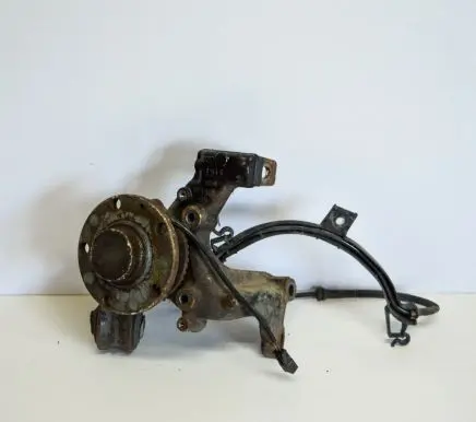 Audi A4 S4 B7 8E 8H Rear wheel hub 505435