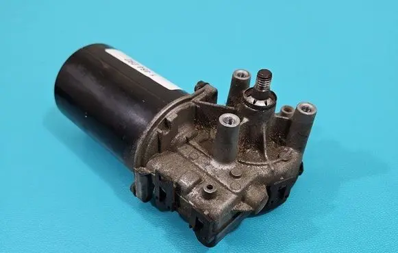 Audi A6 S6 C5 4B Wiper motor 0390241140 IMPRK1464092