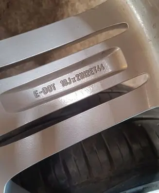 Audi Q7 4L R21 alloy rim 10JX21H2ET44