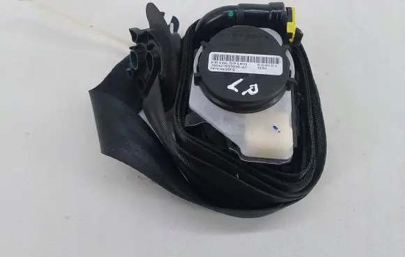 Skoda Superb B8 (3V) Front seatbelt