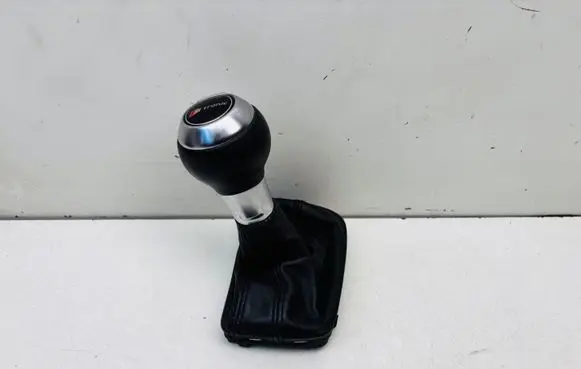 Audi A1 Gear lever shifter trim leather/knob 8X1713139D