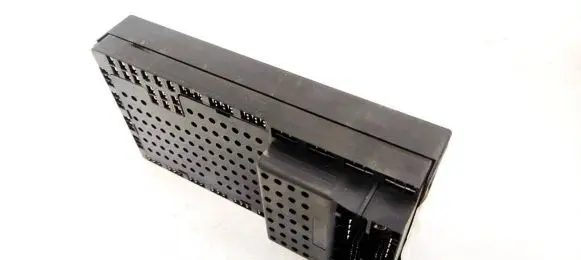Volvo S70 V70 V70 XC Fuse box set 08679899 08696098