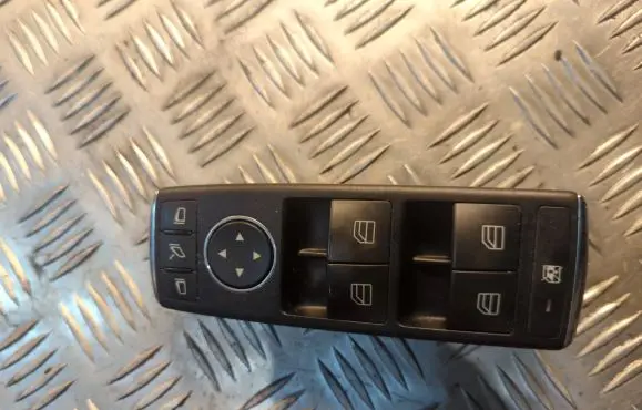 Mercedes-Benz C W204 Electric window control switch A2128208310