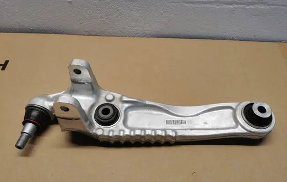 Jaguar E-Pace Front lower control arm/wishbone J9D33C254DANEK J9D33C254