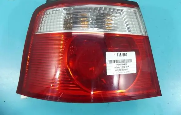 KIA Carens I Rear/tail lights IMPRK1116050