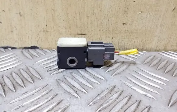 Hyundai Santa Fe Airbag deployment crash/impact sensor 959202B000 SA320080000