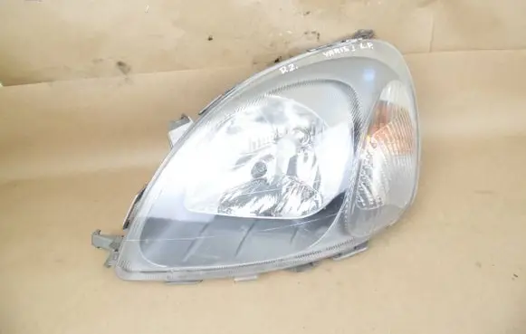 Toyota Yaris Headlight/headlamp 89006862 11148 09072001