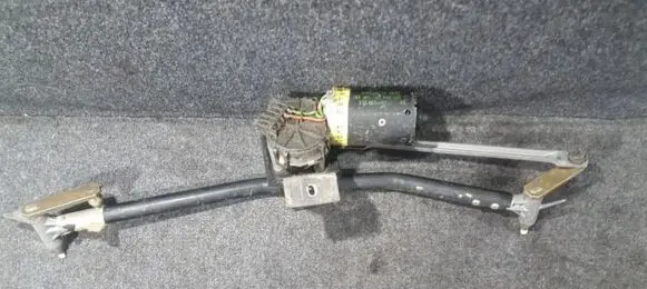 Audi A4 S4 B5 8D Front wiper linkage and motor