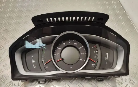 Volvo V60 Speedometer (instrument cluster) 31327751