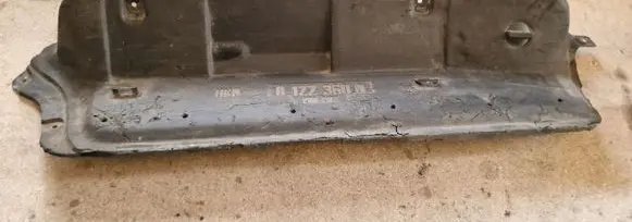 BMW 3 E36 Heat shield in engine bay 8122360