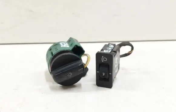 BMW 5 E39 Light switch 61318360460 61316901342 8360460