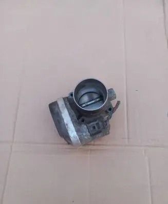 Volkswagen Golf V Throttle valve 036133062Q