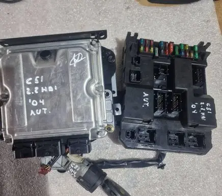 Citroen C5 Engine ECU kit and lock set 0281011394 1039S03793 9651197380A