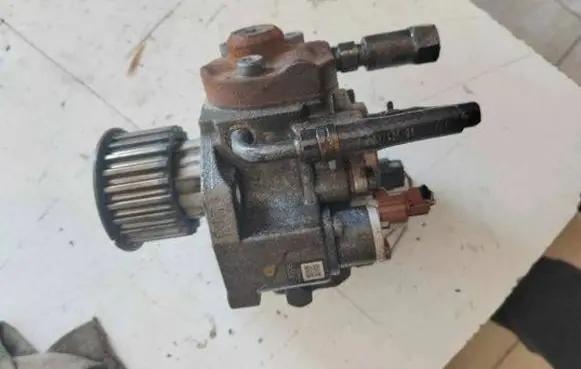 Mazda 6 Fuel injection high pressure pump RF7J13800B 2940000422