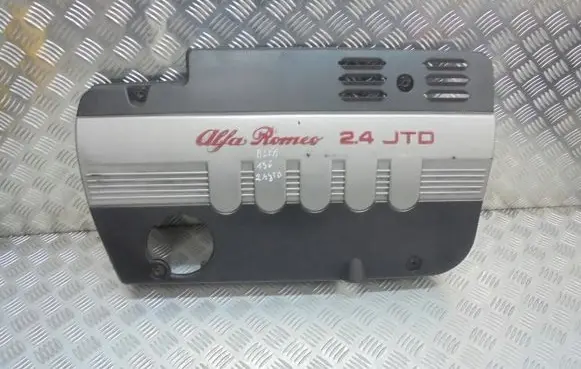 Alfa Romeo 156 Engine cover (trim)