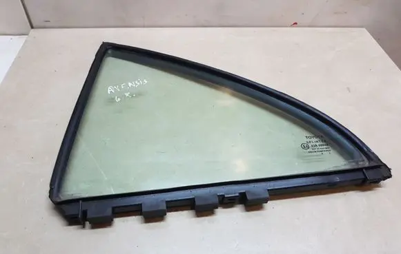 Toyota Avensis T220 Rear vent window glass 43R00048