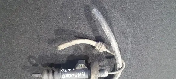 Ford Mondeo MK II Clutch master cylinder
