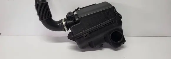 Toyota Yaris Air filter box 