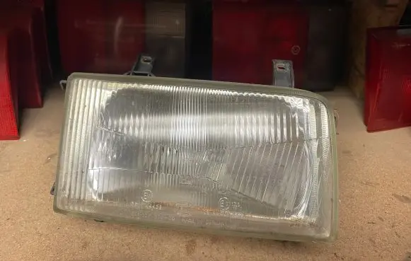 Volkswagen Transporter - Caravelle T4 Headlight/headlamp 30113637000
