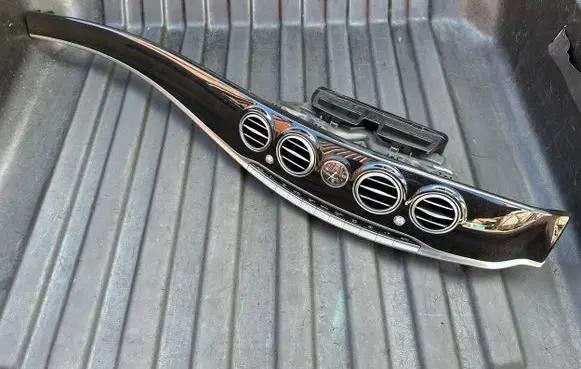 Mercedes-Benz S W222 Dashboard glove box trim A2226803271 9009901BFSRL 0009662510