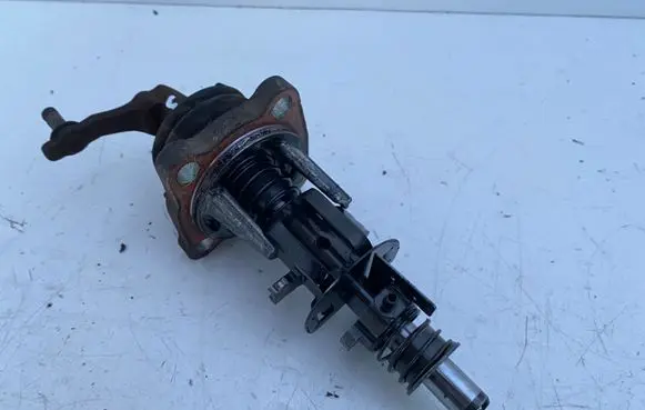 Toyota Corolla Verso E121 Gear selector/shifter in gearbox 