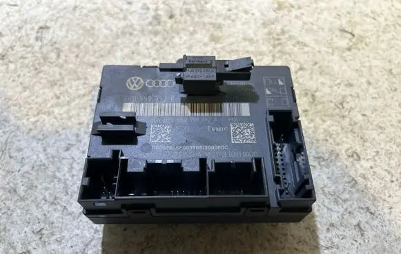 Audi A4 S4 B8 8K Door control unit/module 8K0959792C 8K0959