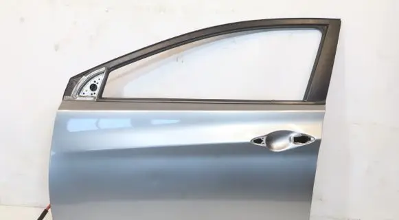 Hyundai Elantra Front door 