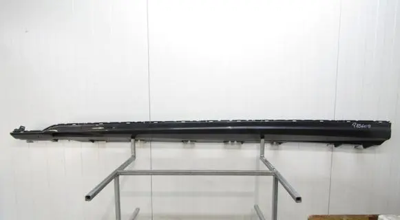 BMW X6 M Front sill (body part) 51778091649