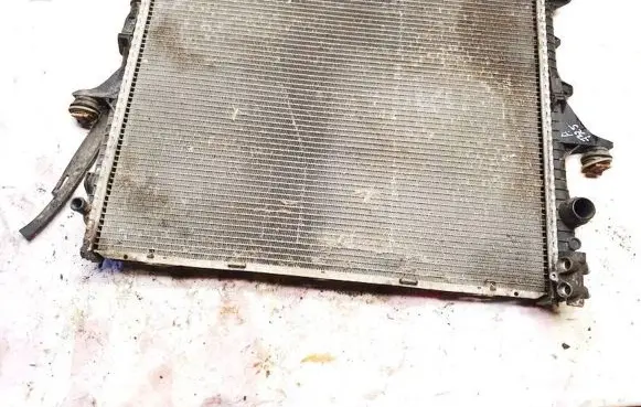 Volkswagen Touareg I Coolant radiator 7l6121253a
