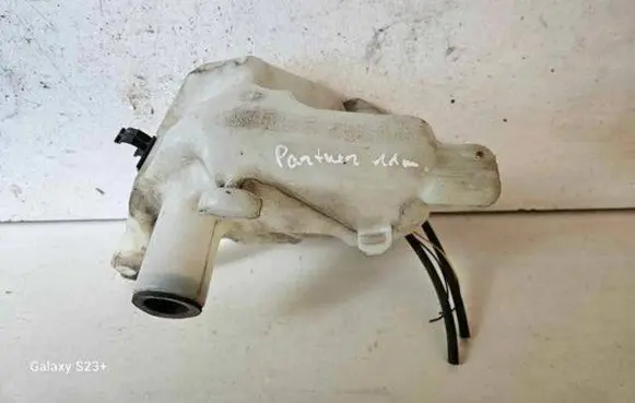 Peugeot Partner Windshield washer fluid reservoir/tank 21374902