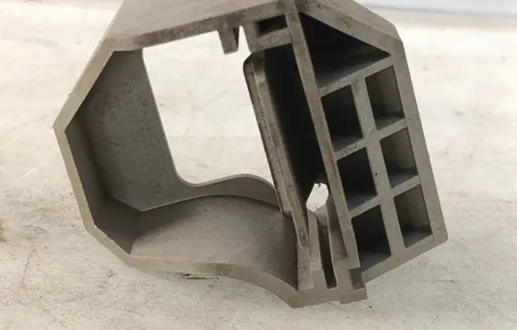 Radiator mount bracket